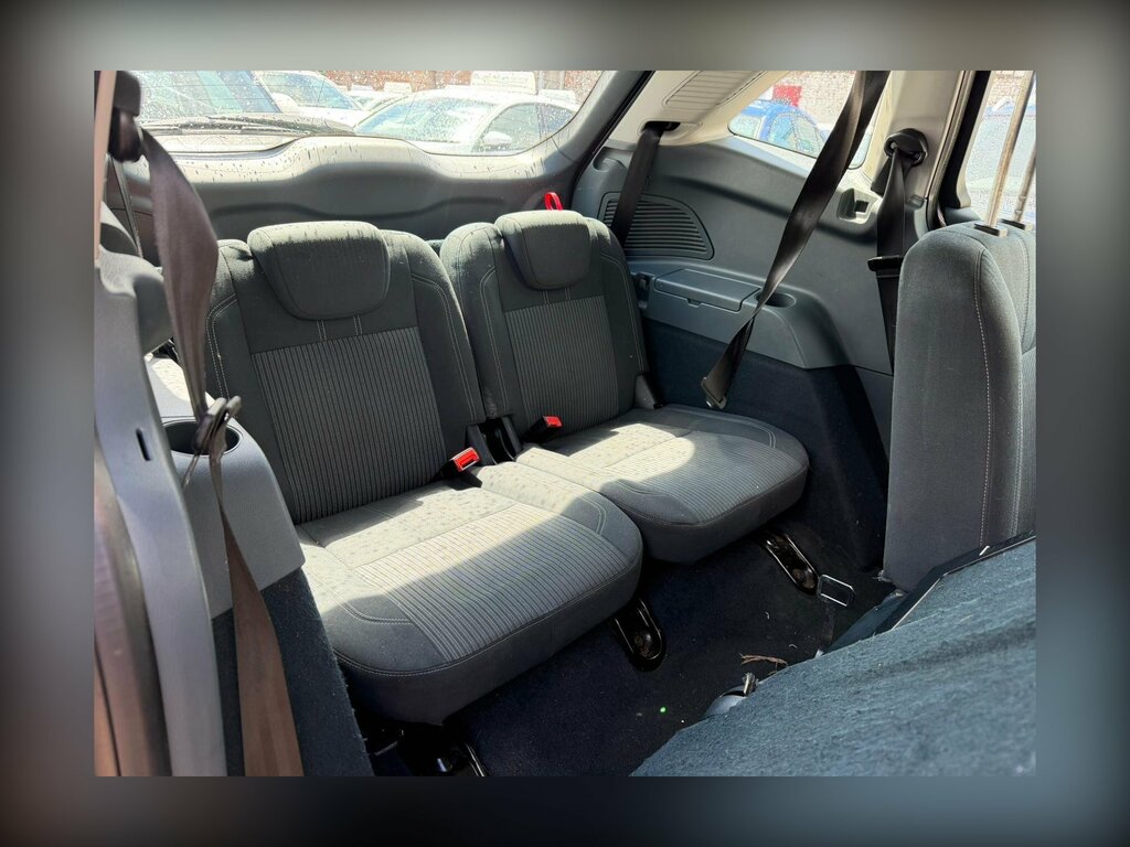 Ford Grand C-Max Grand Titanium Tdci Black #10