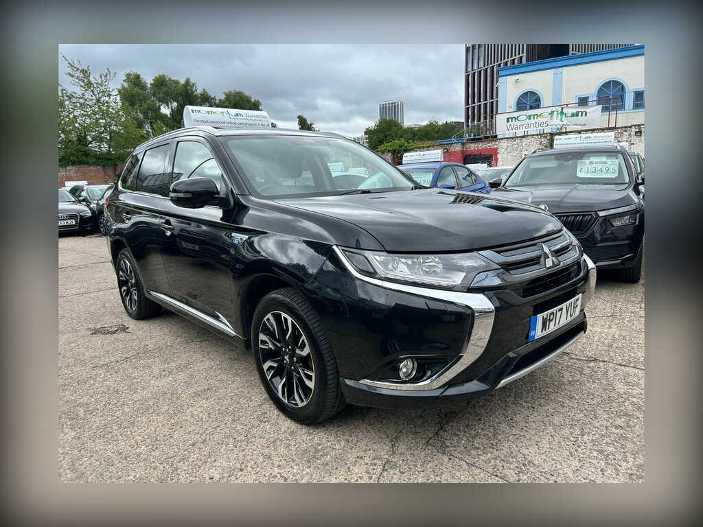 Mitsubishi Outlander 2.0H 12Kwh 4H Cvt 4Wd Euro 6 Ss Black