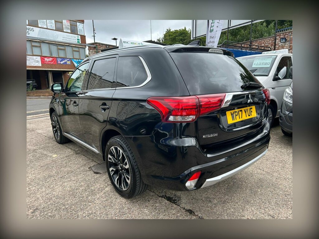Mitsubishi Outlander 2.0H 12Kwh 4H Cvt 4Wd Euro 6 Ss Black #3