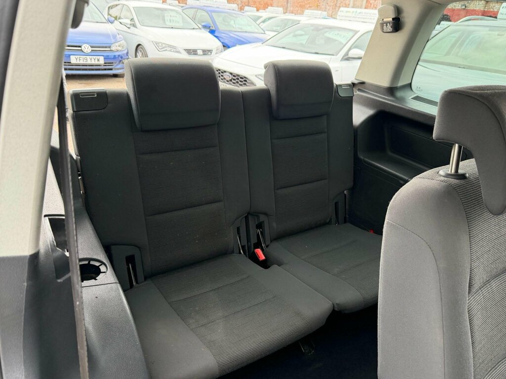 Volkswagen Touran S Blue #10