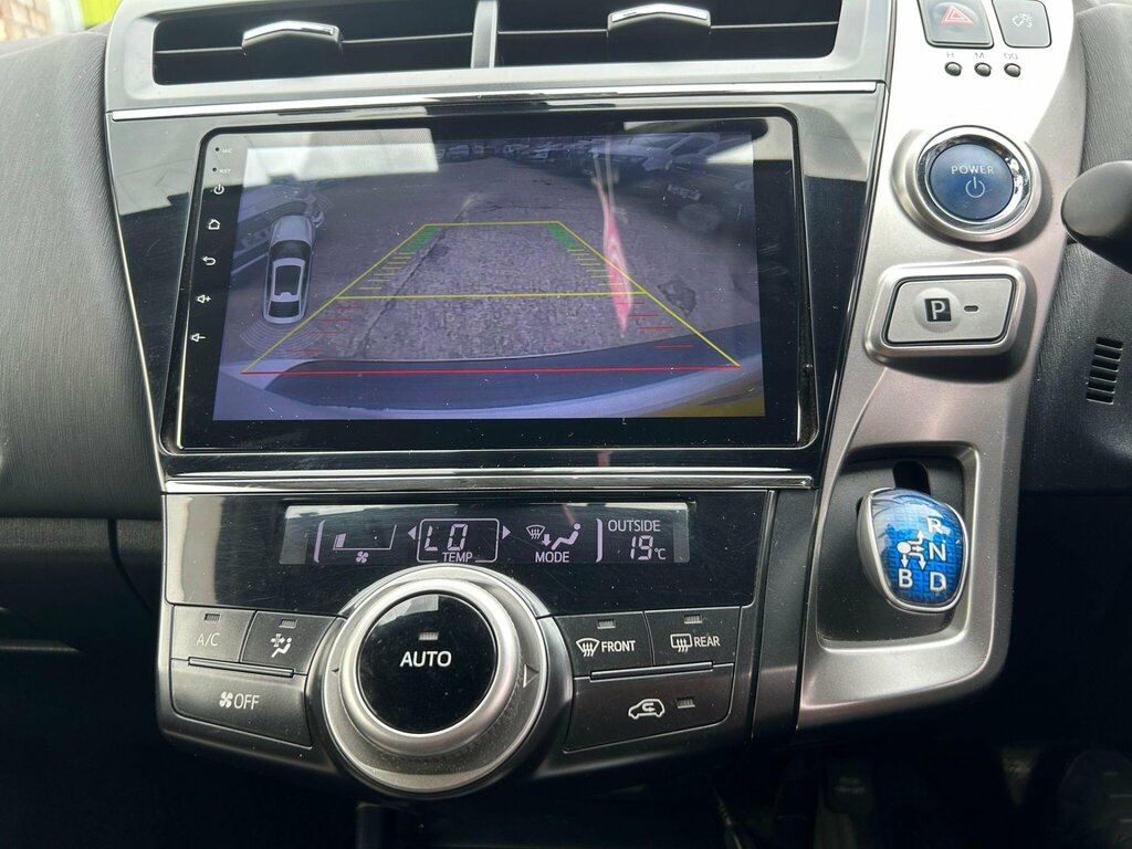 Toyota Prius+ Hybrid White #11