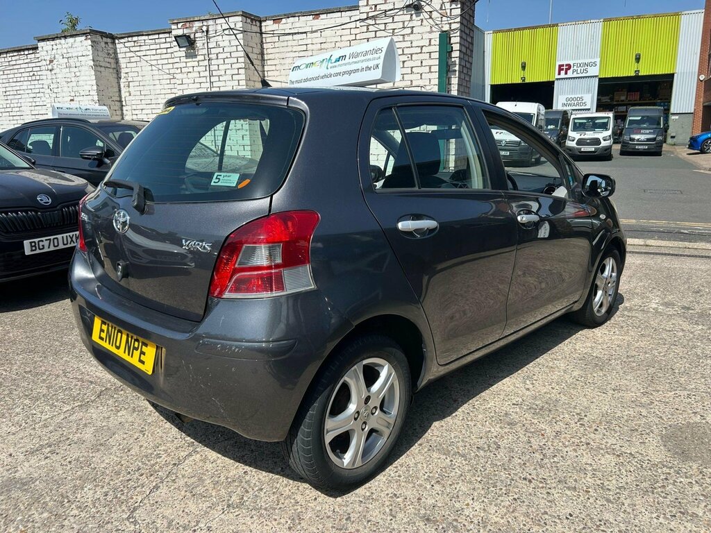Toyota Yaris 1.33 Dual Vvt-i Tr Euro 4 Ss Grey #3