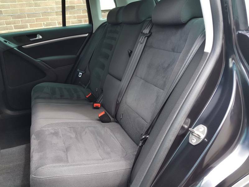Volkswagen Tiguan 2.0 Tdi Bluemotion Tech Black #23