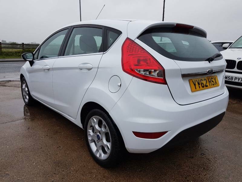 Ford Fiesta 1.4 Tdci 70 Zetec - 2012 62 White #4