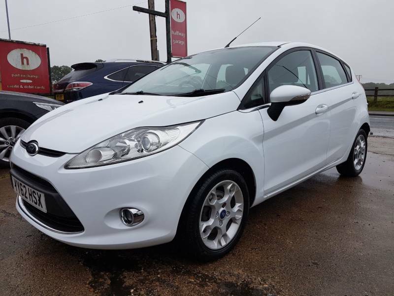 Ford Fiesta 1.4 Tdci 70 Zetec - 2012 62 White #2