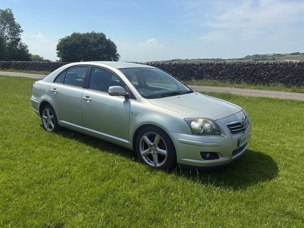 Toyota Avensis 2.2 D-4d T180 Silver