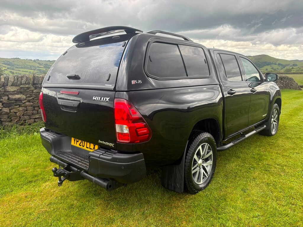Toyota HILUX Invincible X Dcab Pick Up 2.4 D-4d Black #3