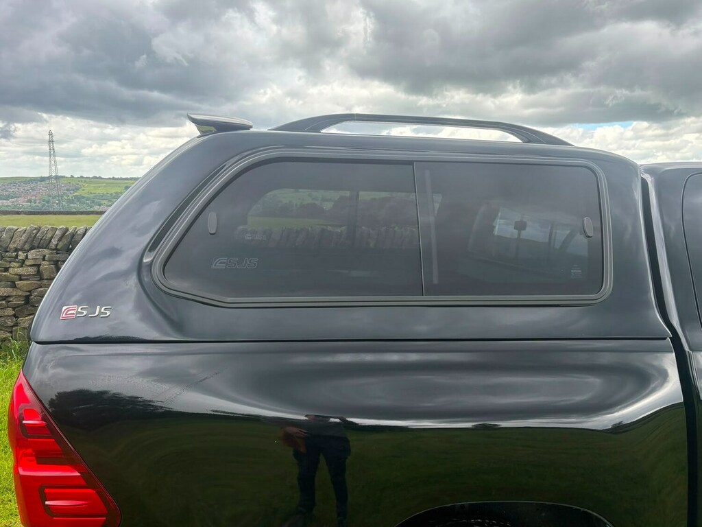 Toyota HILUX D-4d Active Black #9
