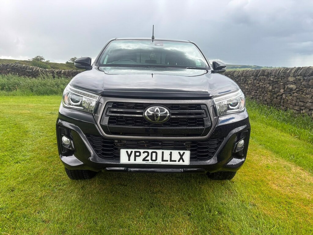 Toyota HILUX D-4d Active Black #13