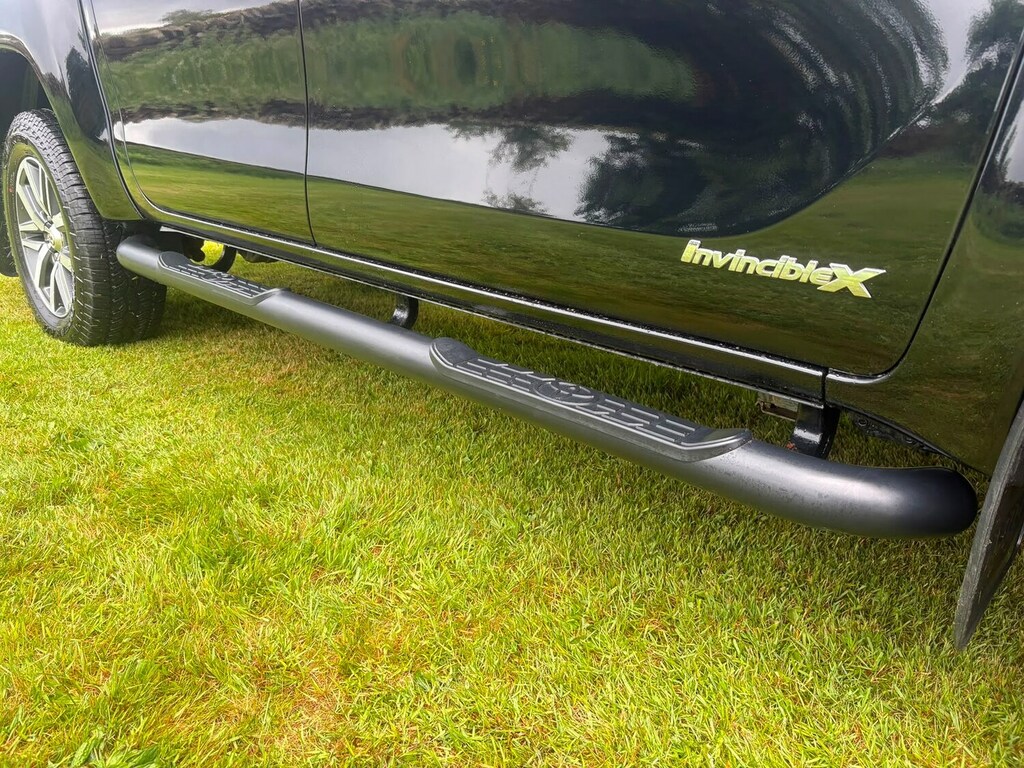 Toyota HILUX D-4d Active Black #12