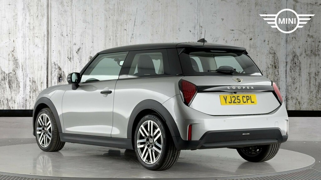 Mini Hatch 1.5C Classic Steptronic Euro 6 Ss Silver #2