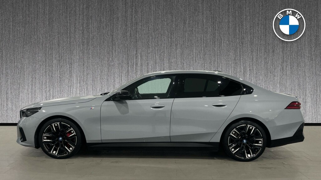 BMW i5 M60 83.9Kwh Xdrive Grey #3