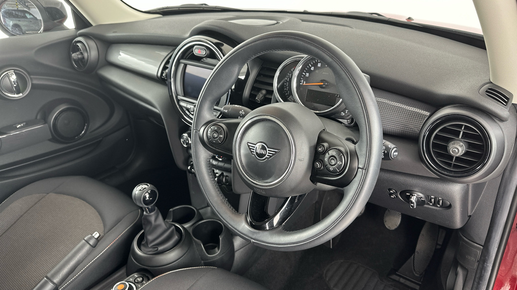 Mini Hatch 1.5 Cooper Classic Euro 6 Ss Red #6