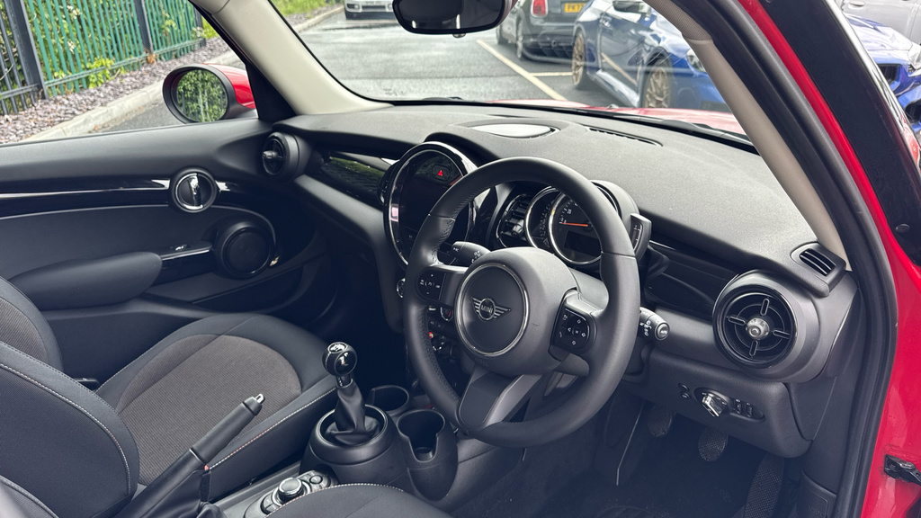 Mini Hatch 1.5 One Classic Euro 6 Ss Red #6