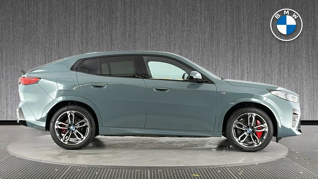 BMW iX2 20 66.5Kwh M Sport Edrive 11Kw Charger Green #3
