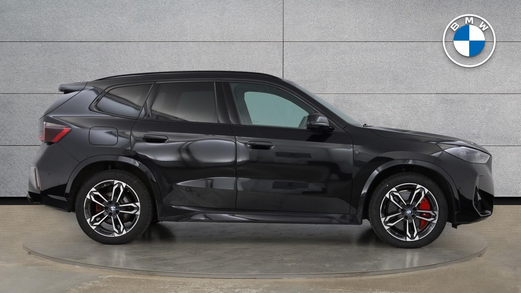 BMW iX1 20 66.5Kwh M Sport Edrive 11Kw Charger Black #3