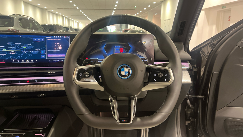 BMW i5 40 83.9Kwh M Sport Edrive 11Kw Charger Grey #5