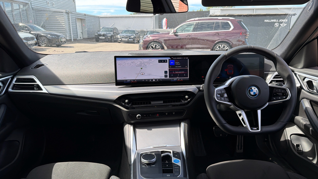BMW i4 35 70.2Kwh M Sport Gran Coupe Edrive Red #4