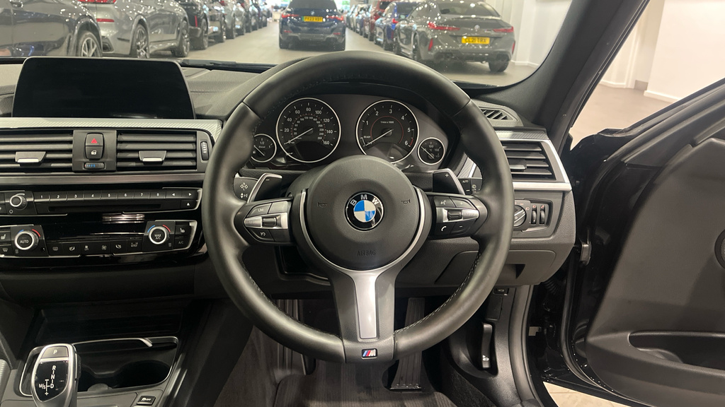 BMW 3 Series 2.0 320D M Sport Shadow Edition Touring Euro Black #5
