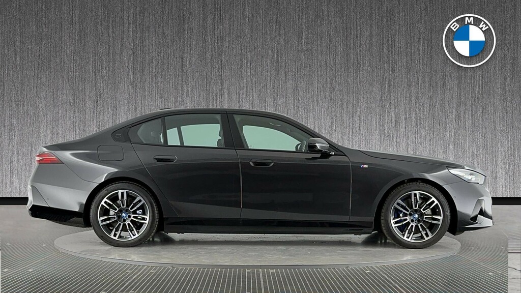 BMW i5 40 83.9Kwh M Sport Edrive 11Kw Charger Grey #3