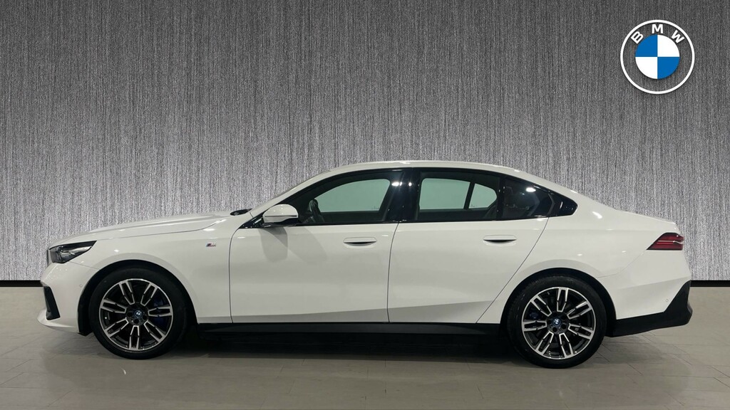 BMW i5 40 83.9Kwh M Sport Edrive 11Kw Charger White #3
