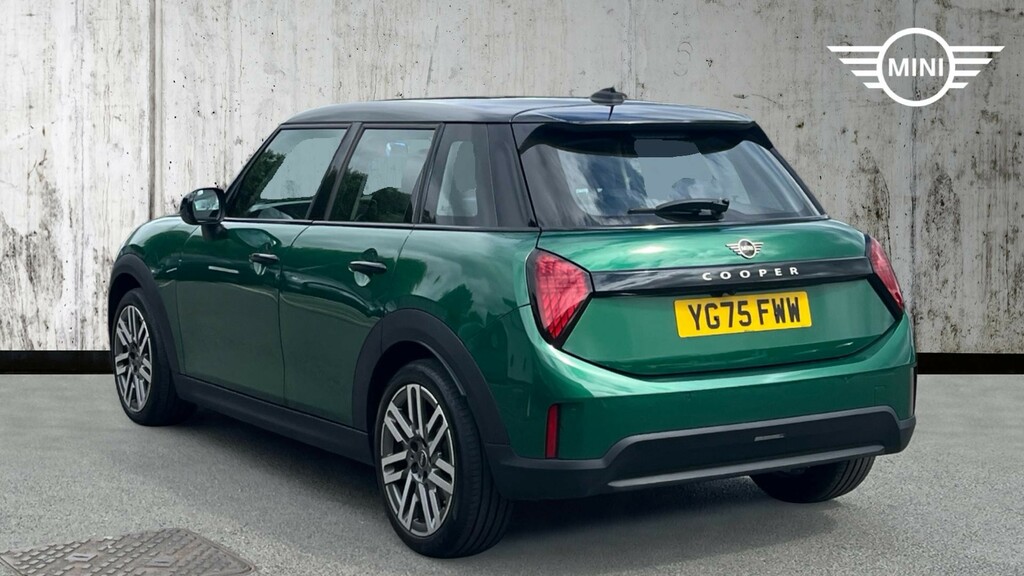 Mini Hatch 1.5C Classic Steptronic Euro 6 Ss Green #2