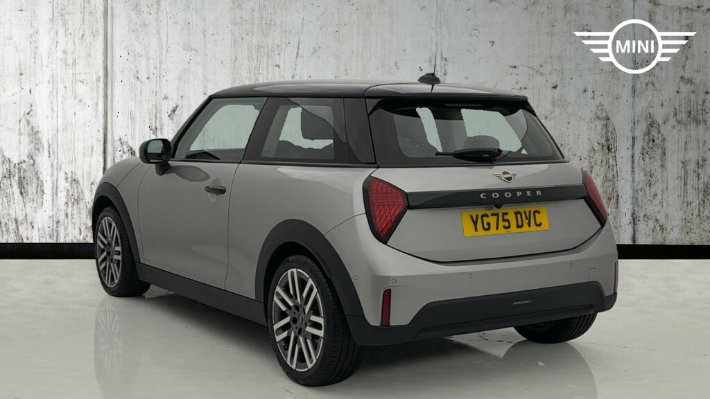 Mini Hatch 1.5C Classic Steptronic Euro 6 Ss Silver #2