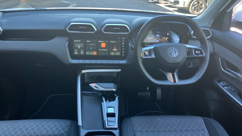 MG ZS 1.5 Hybrid Se Euro 6 Ss White #4