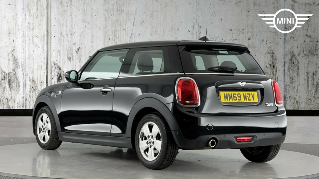 Mini Hatch 1.5 Cooper Classic Steptronic Euro 6 Ss Black #2