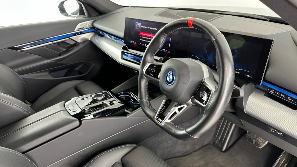 BMW i5 M60 83.9Kwh Xdrive Grey #6