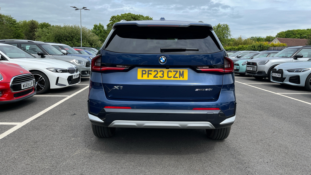 BMW X1 Xdrive 25E M Sport Tech Plus Pack Step White #22