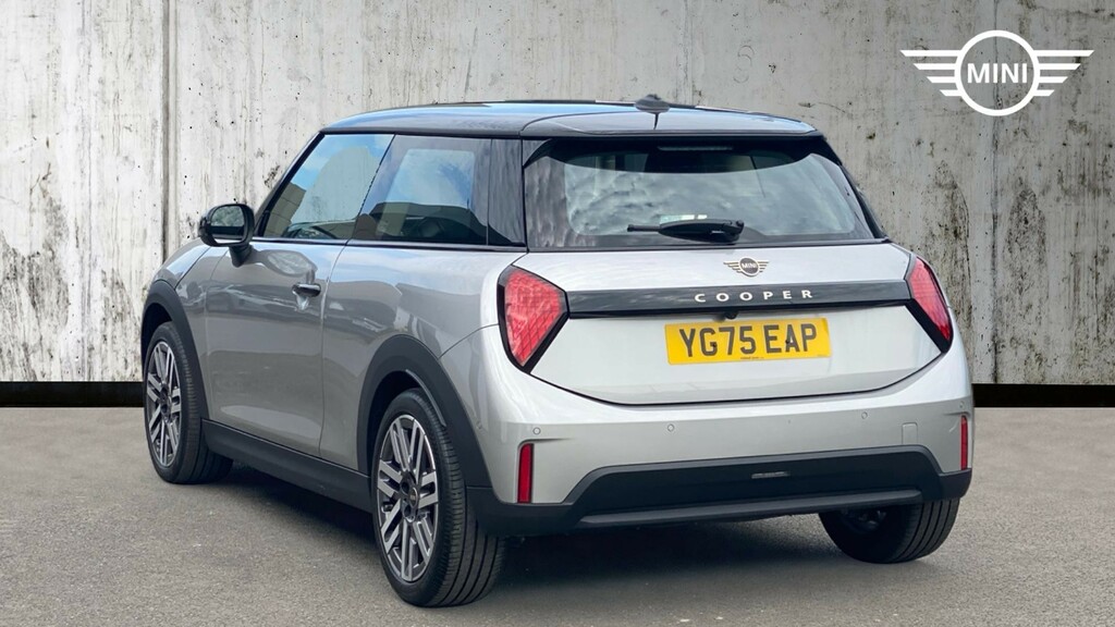 Mini Hatch 1.5C Classic Steptronic Euro 6 Ss Silver #2
