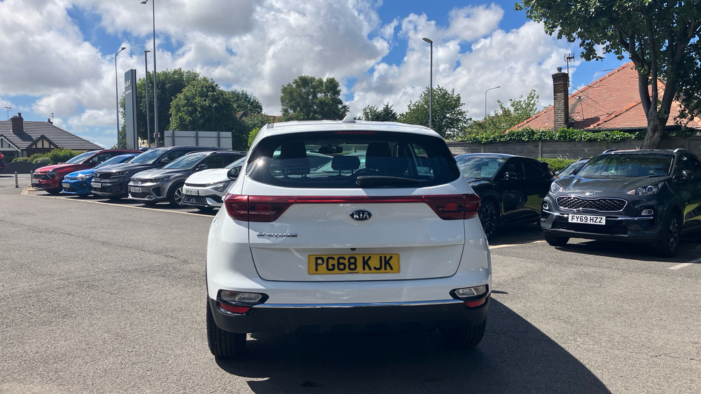 Kia Sportage 1.6 Gdi 1 Euro 6 Ss White #4