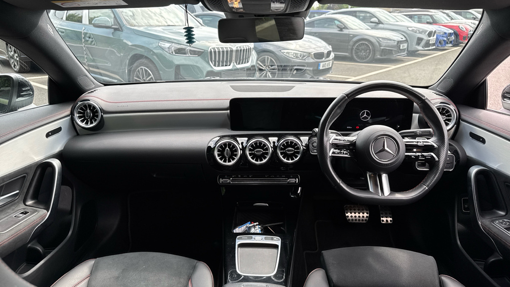 Mercedes-Benz CLA Class 1.3 Cla180h Mhev Amg Line Premium Shooting Brake Black #4