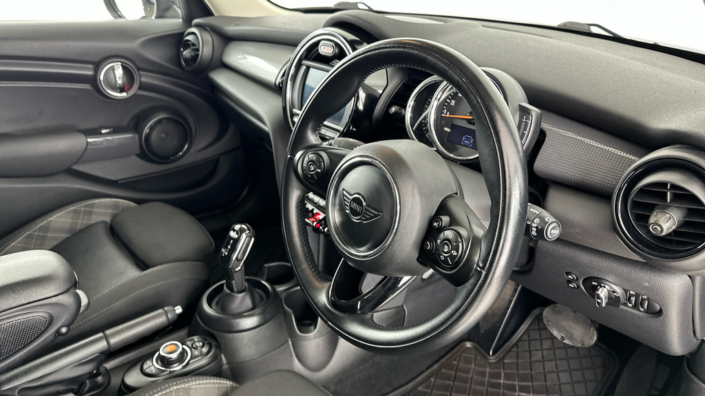 Mini Hatch 1.5 Cooper Steptronic Euro 6 Ss Silver #6