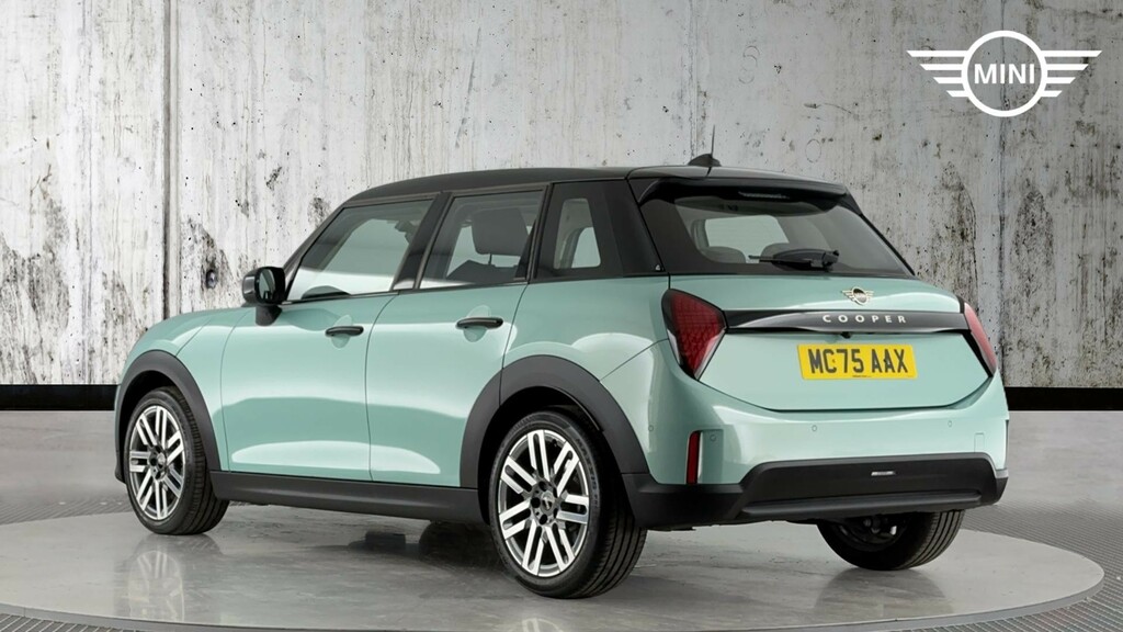 Mini Hatch 1.5C Classic Steptronic Euro 6 Ss Green #2