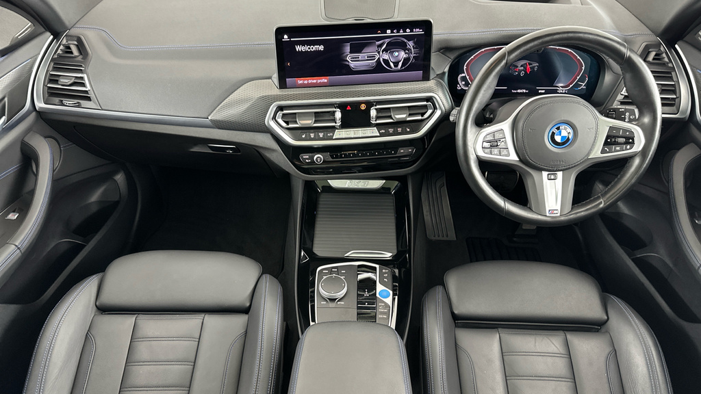 BMW iX3 80Kwh M Sport Pro Black #4