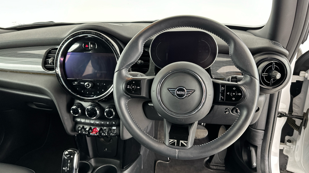 Mini Hatch 1.5 Cooper Exclusive Steptronic Euro 6 Ss White #5
