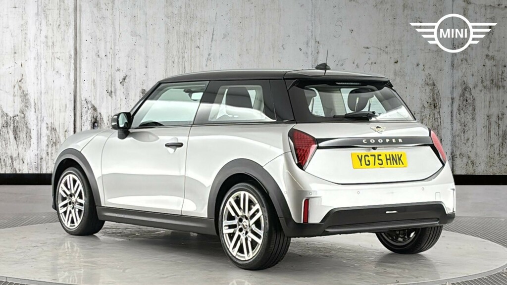 Mini Hatch 1.5C Classic Steptronic Euro 6 Ss Silver #2