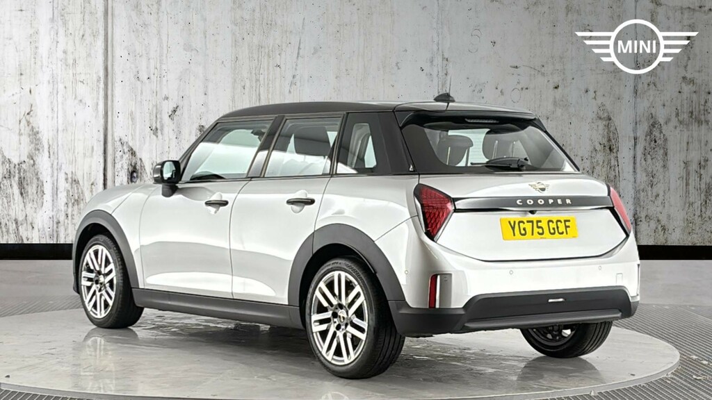 Mini Hatch 1.5C Classic Steptronic Euro 6 Ss Silver #2