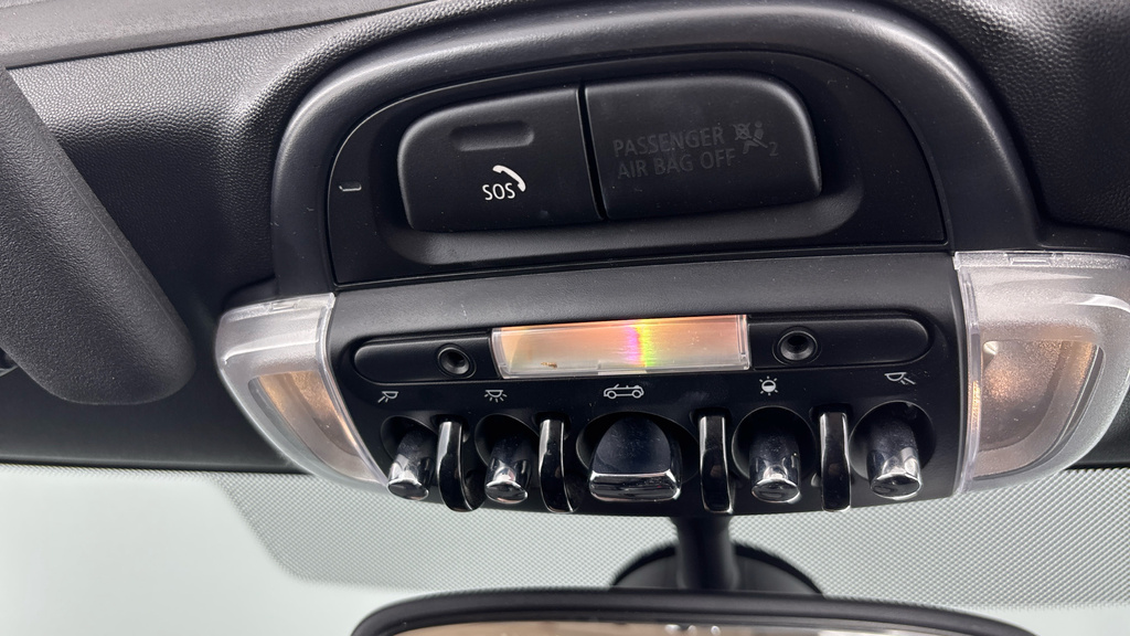 Mini Convertible 1.5L Cooper Classic Silver #33