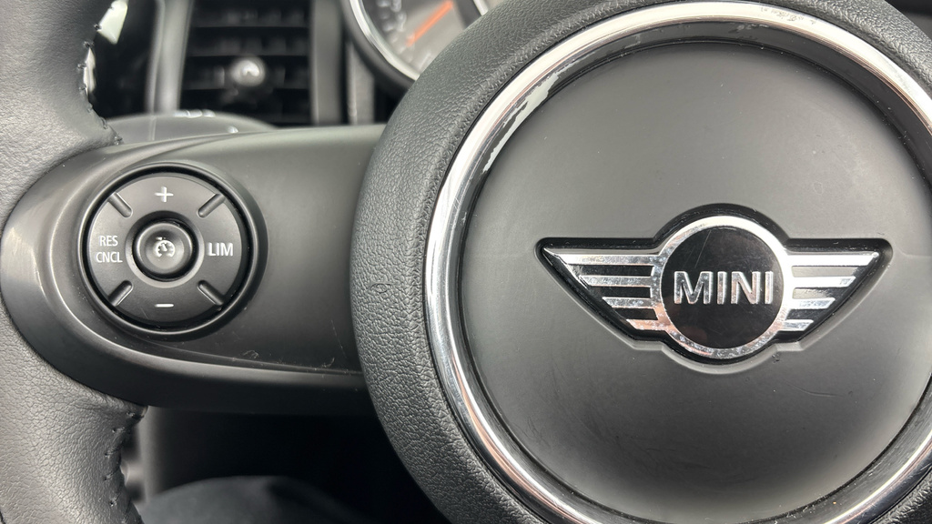 Mini Convertible 1.5L Cooper Classic Silver #17