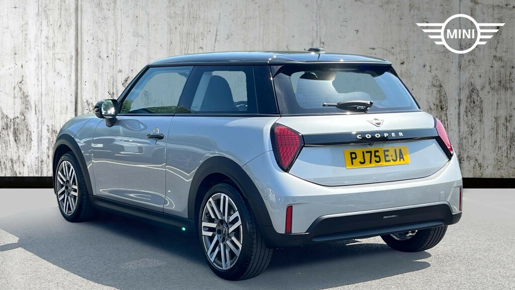Mini Hatch 1.5C Classic Steptronic Euro 6 Ss Silver #2