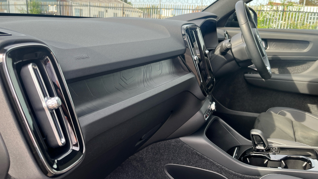 Volvo C40 Recharge 78Kwh Pro Blue #29