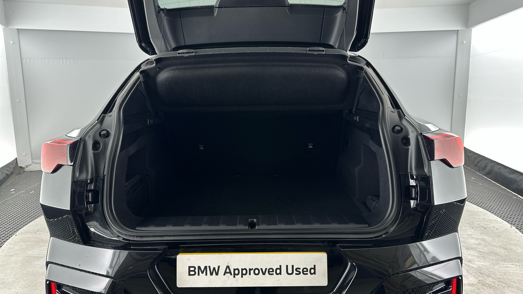 BMW iX2 150Kw Edrive20 M Sport 65Kwh Techpro Blue #13
