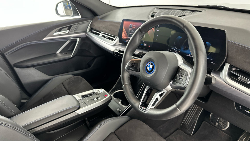 BMW iX2 20 66.5Kwh M Sport Edrive 11Kw Charger Black #6