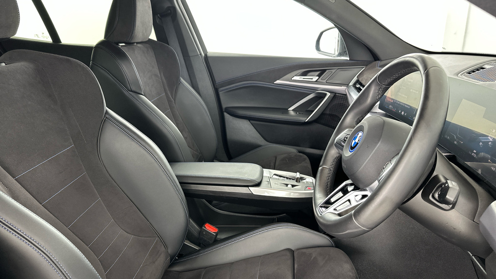 BMW iX2 150Kw Edrive20 M Sport 65Kwh Techpro Blue #11