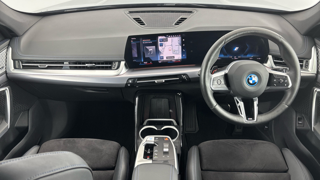 BMW iX1 30 66.5Kwh M Sport Xdrive 11Kw Charger  #4