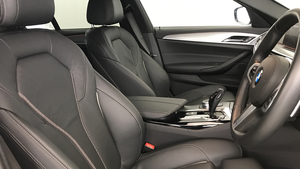 BMW 5 Series 520D M Sport Mhev Grey #11