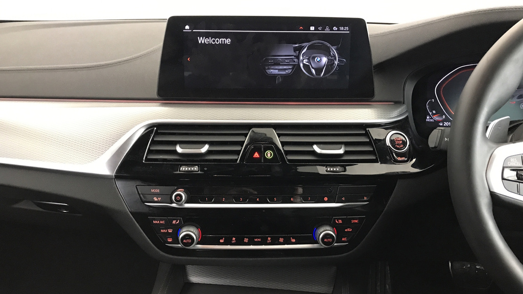 BMW 5 Series 520D M Sport Mhev Grey #7